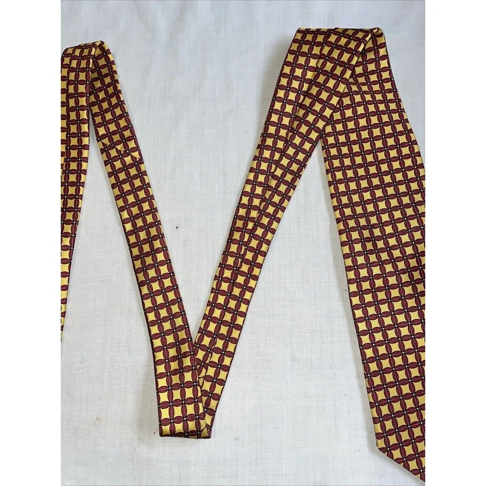 Brooks Brothers Makers Men’s Dress Tie Size 56” Yellow Geometric Business Formal